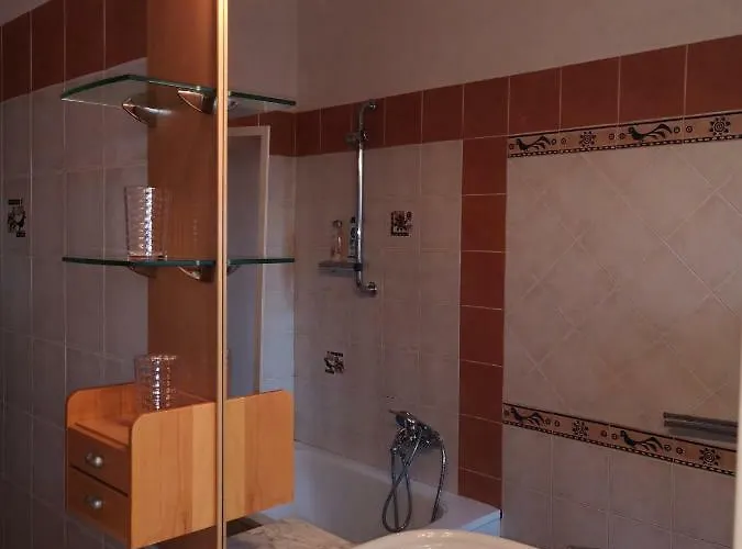 Lejlighed Checchi House *