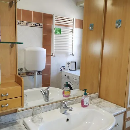 Checchi House Appartement